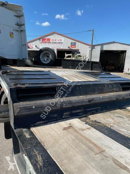 Semitrailer Castera  PORTE ENGIN 3 ESSIEUX