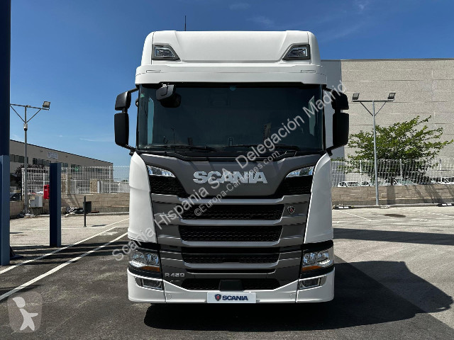 Oplegger Scania R 450 A4x2NA