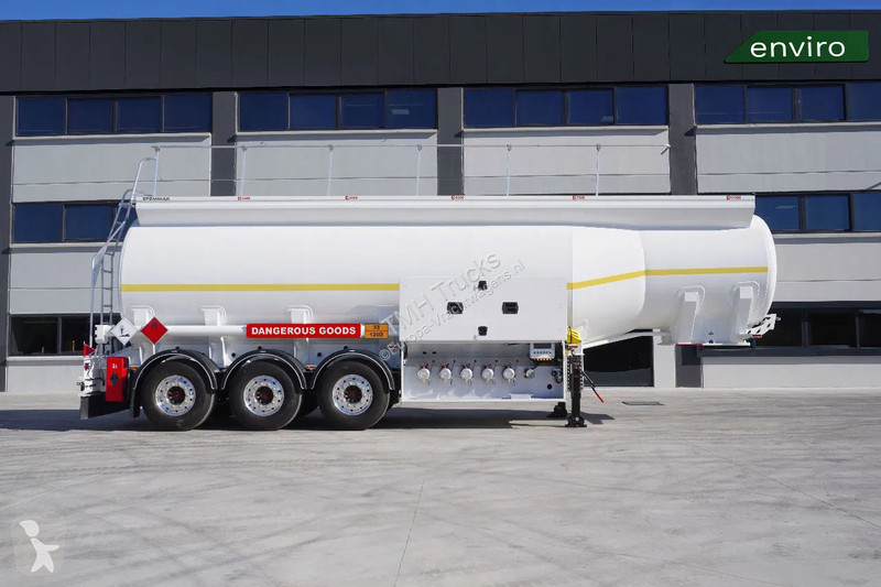 Semiremorca  EFEMMAK Fuel tank semi-trailer...