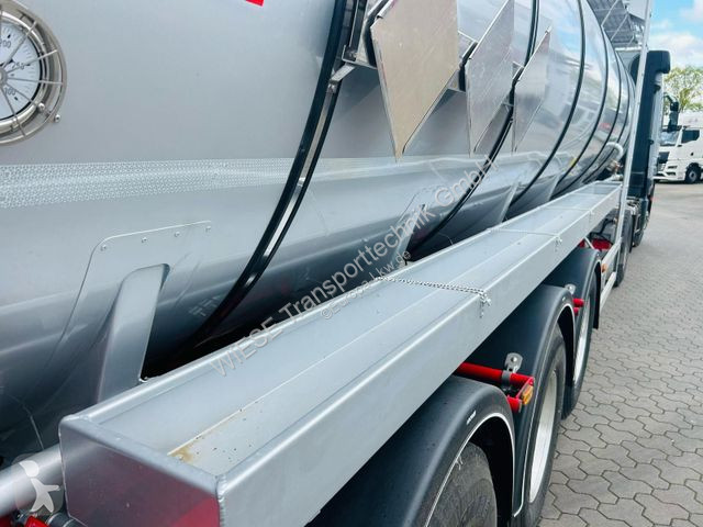 Semitrailer Kässbohrer STS.SS Edelstahl...