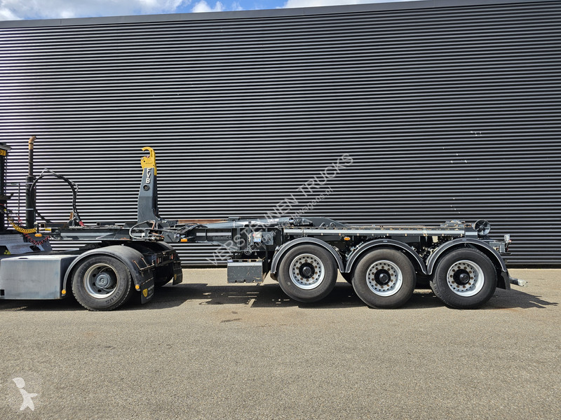 Oplegger Van Bouwel 25T HOOKLIFT / ABROLKIPPER...