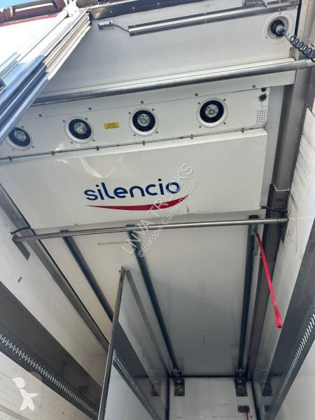 Semitrailer Lamberet Multi température avec hayon