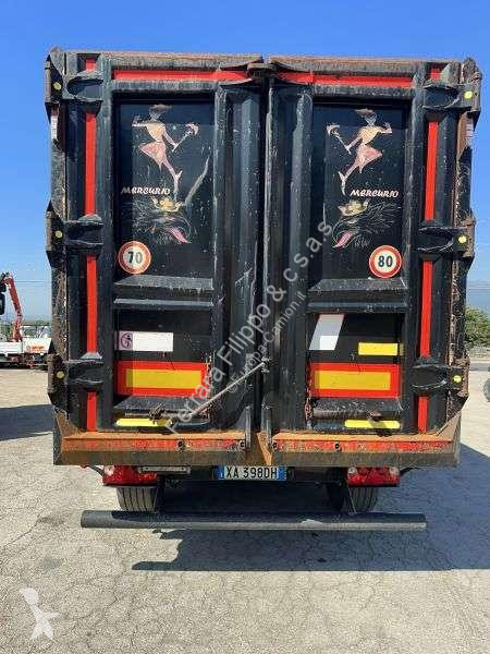 Semitrailer  ribaltabile con gru caricatrice