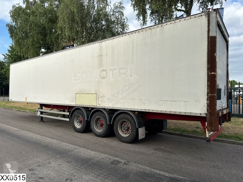 Oplegger General Trailers gesloten bak