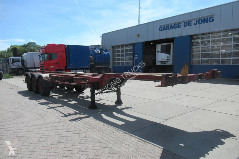 Semitrailer Renders Container Chassis /...