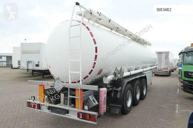 Semitrailer Kässbohrer STH 34/10-24/Tank 34.000...