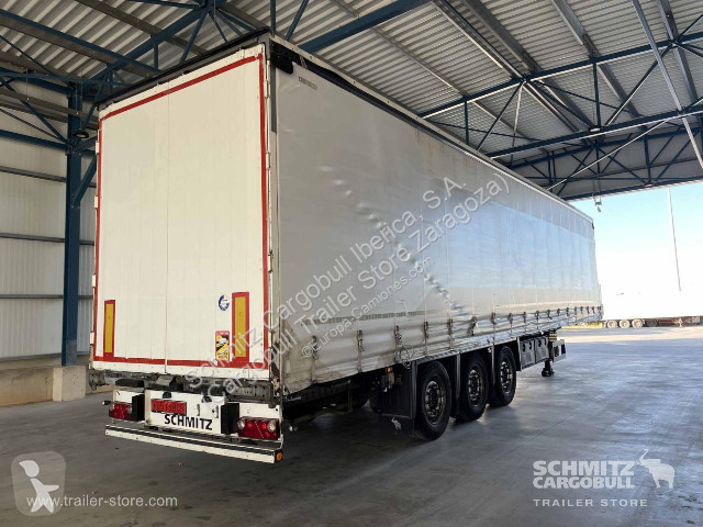 Semirimorchio Schmitz Cargobull Curtainsider...