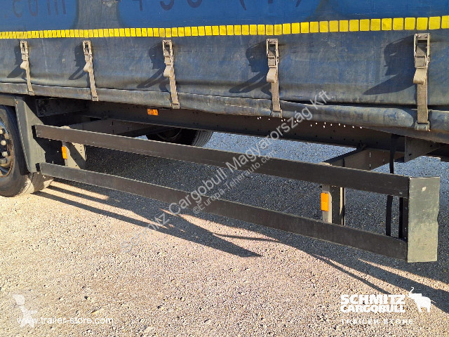 نصف مقطورة Schmitz Cargobull Curtainsider Mega