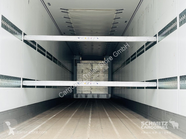 Semitrailer Schmitz Cargobull Tiefkühler Mega