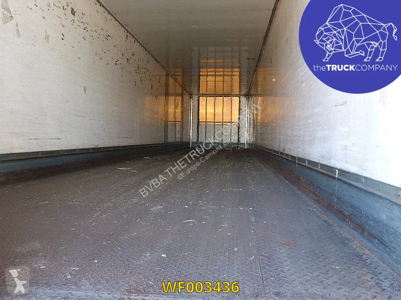 نصف مقطورة Van Hool