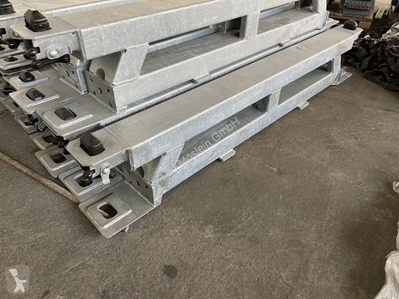 Semitrailer    Ausgleichsbock für...