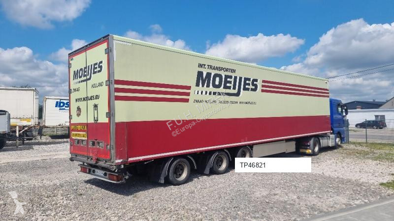 Semiremorca Tracon Uden