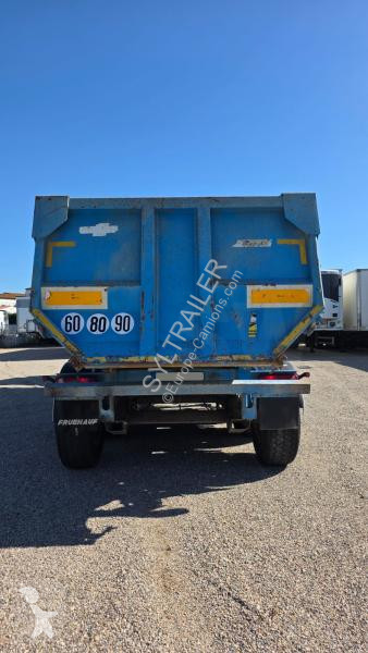 Semitrailer Fruehauf  Benne 38 T – 3 essieux