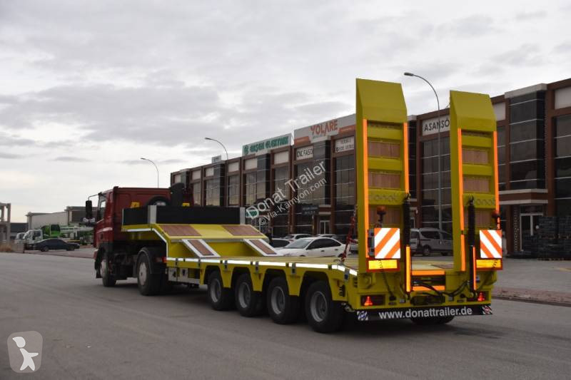 نصف مقطورة Donat 4 axle hydraulic lowbed...