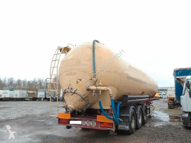 Semi reboque Spitzer Eurovrac- kippsilo  55 m3...