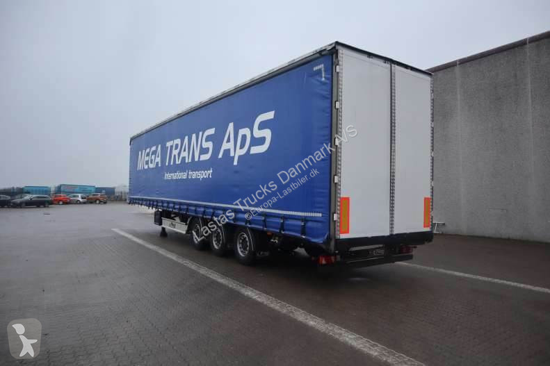 Semitrailer Fliegl Curtainsider /...