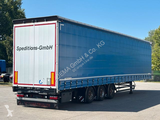 Semitrailer Schwarzmüller...