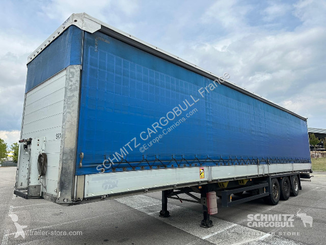 Semitrailer Schmitz Cargobull Semitrailer...