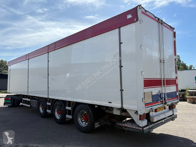 Semiremorca  K200 84m3 VSE Gedwongen stuuras...