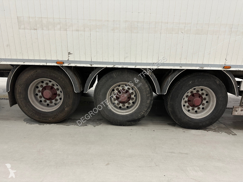 نصف مقطورة Benalu Walking Floor
