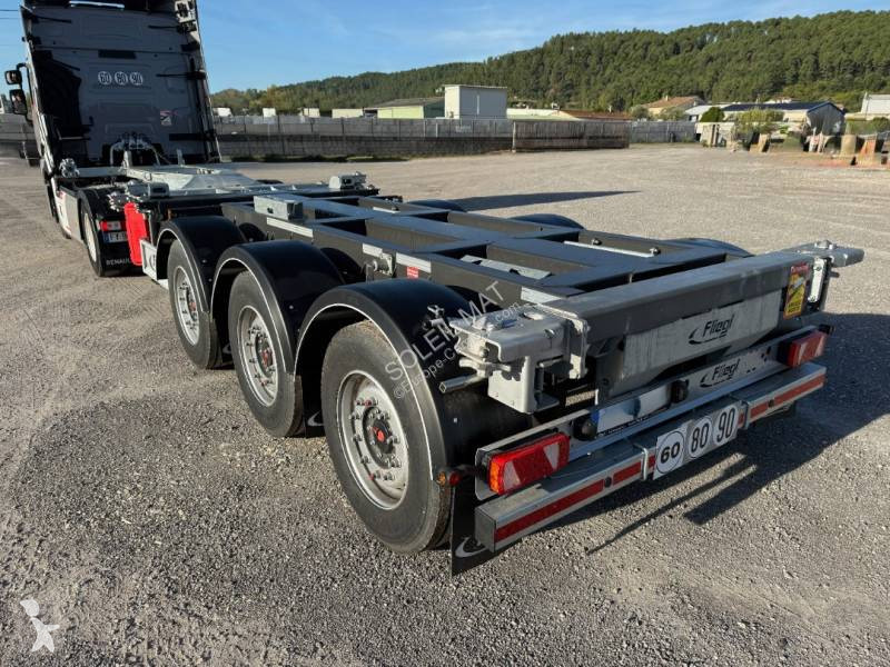 Полуремарке Fliegl V1