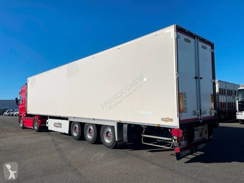 نصف مقطورة Chereau