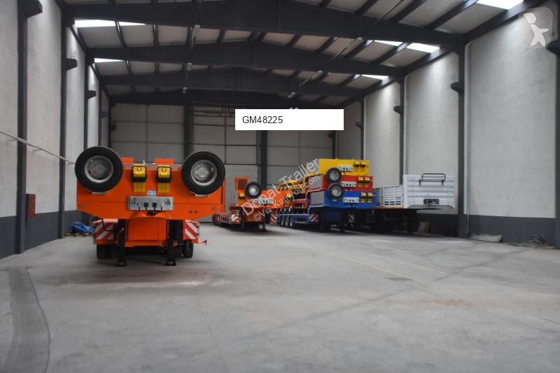 Donat 8 axle Heavy Duty Lowbed with Hydraulic...