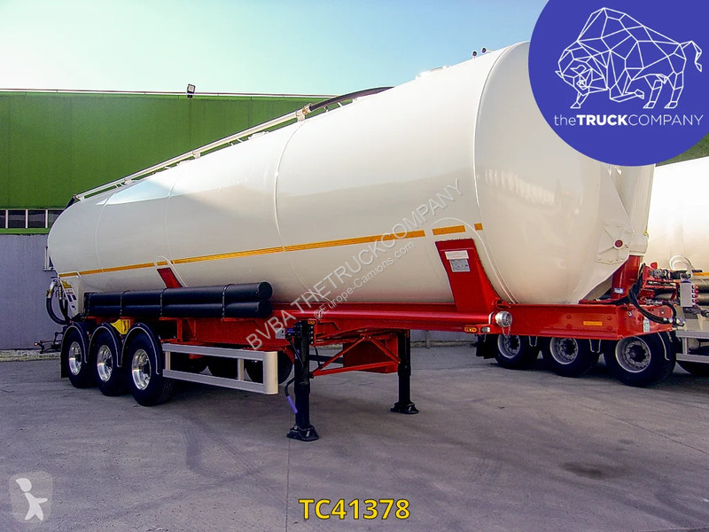 نصف مقطورة Kässbohrer SSK 60