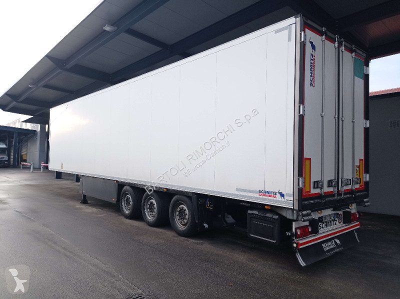 Oplegger Schmitz Cargobull SEMIRIMORCHIO, FRIGO...