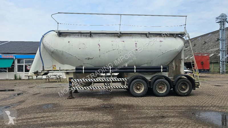 Semitrailer Spitzer Eurovrac Silo 43m3 Spitzer...