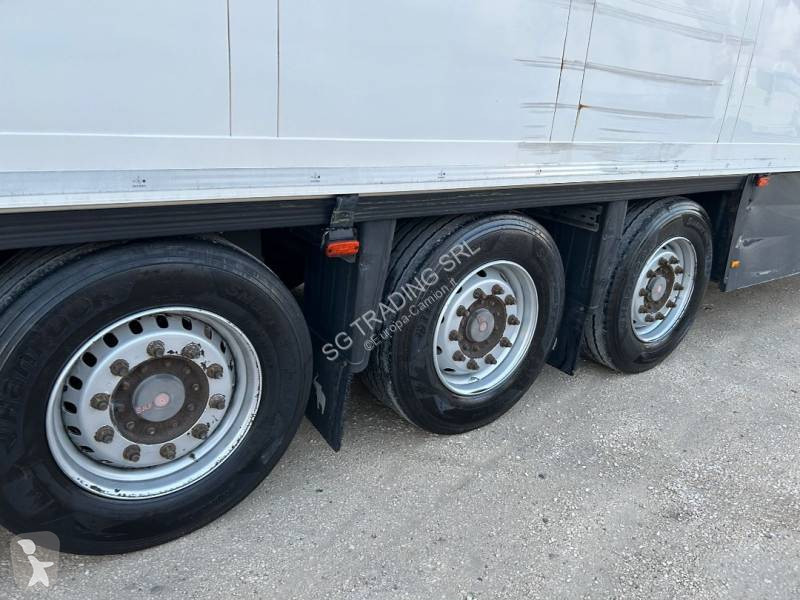 نصف مقطورة Schmitz Cargobull frigo