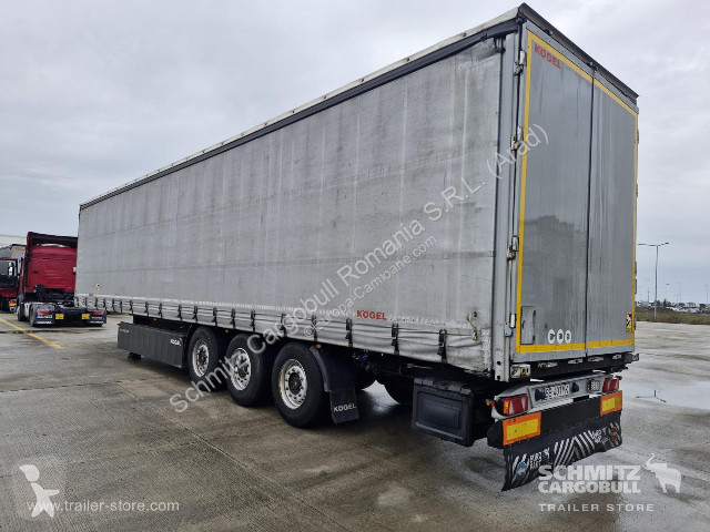 نصف مقطورة Kögel Curtainsider Standard