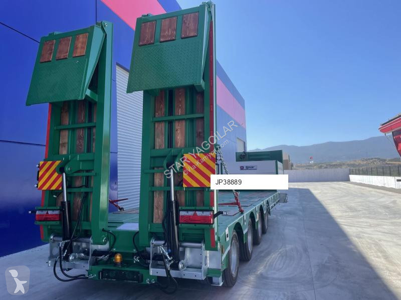 Maskinbæreren Star Lowbed Semi Trailer