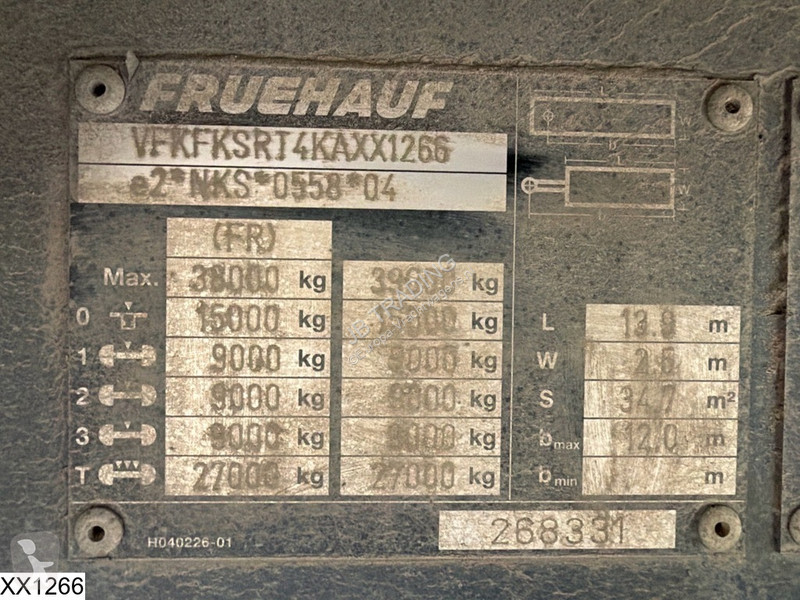 نصف مقطورة Fruehauf Tautliner Lift axle