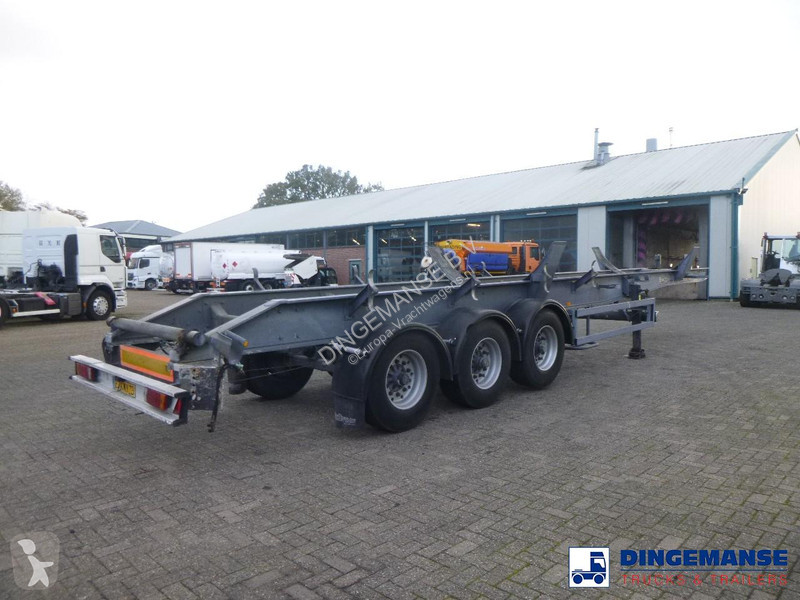 Félpótkocsi  3-axle tank trailer chassis incl...