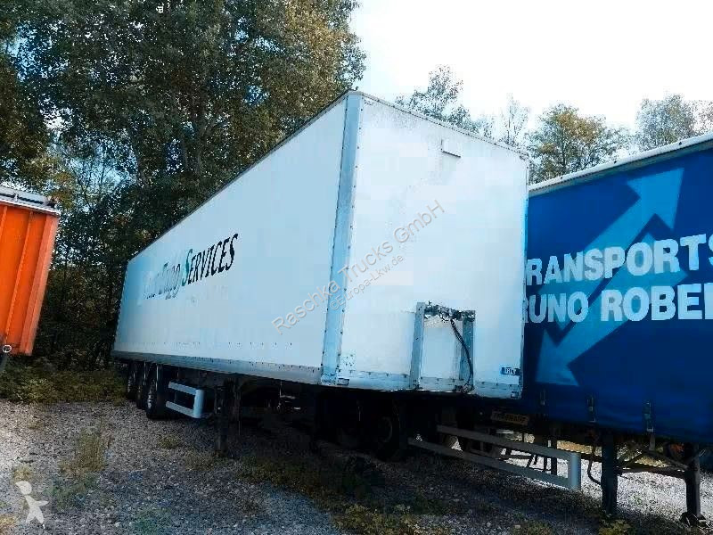 نصف مقطورة Trailor Koffer