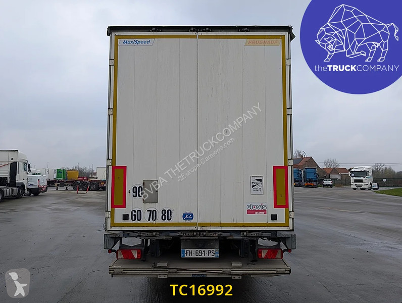 نصف مقطورة Fruehauf