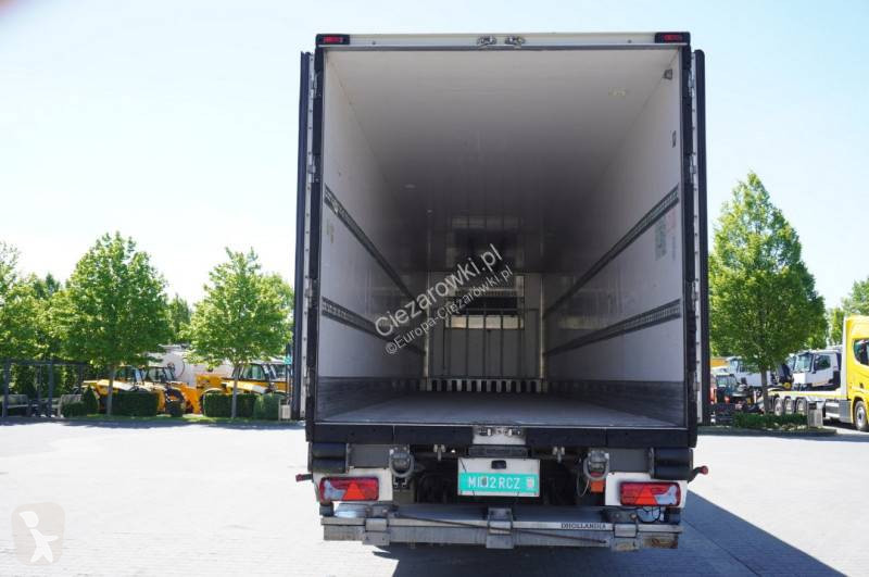 Полуремарке Lamberet refrigerated semi-trailer...