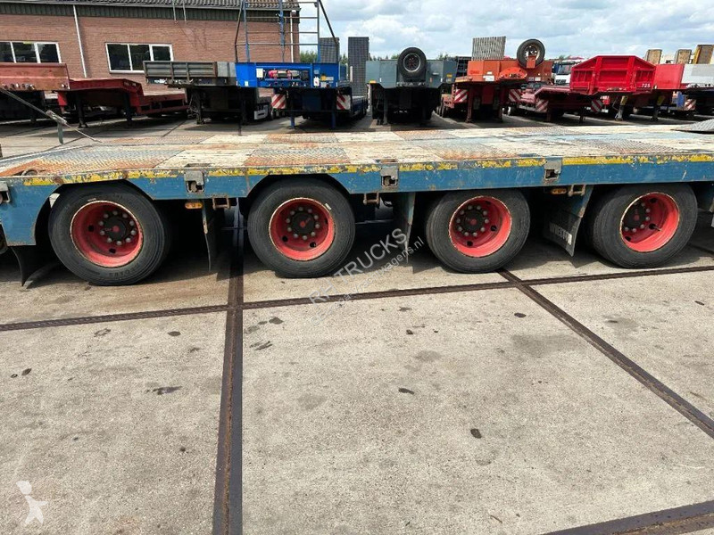 Maskinbæreren Wielton 4 AXLE WITH RAMPS