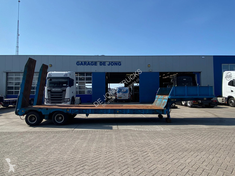 نصف مقطورة Fruehauf / Hydraulic Ramps / 32 Ton