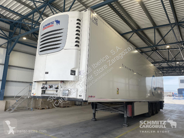 نصف مقطورة Schmitz Cargobull Reefer Standard