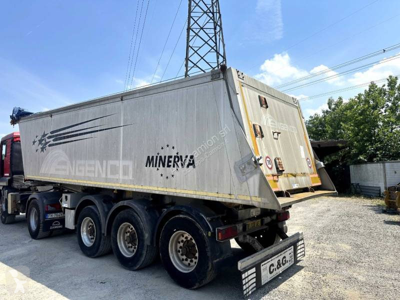 نصف مقطورة Minerva