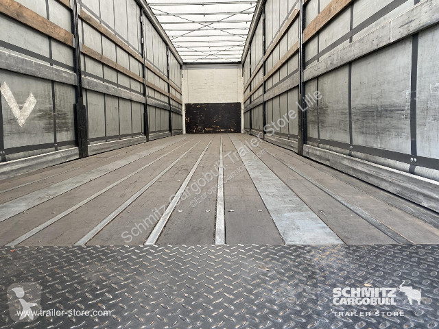 Semi remorque Kögel Semitrailer Curtainsider...