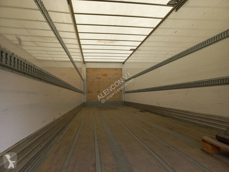 نصف مقطورة Fruehauf CITY FKSR24CNP