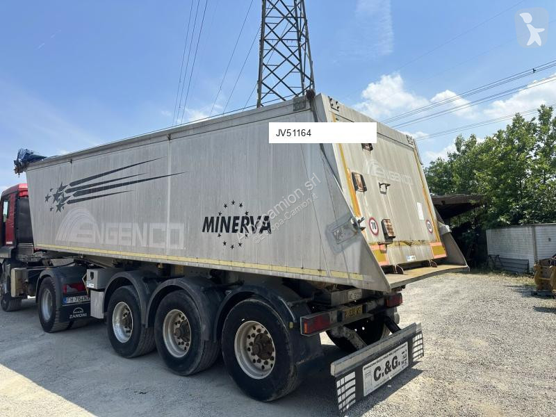 نصف مقطورة Minerva