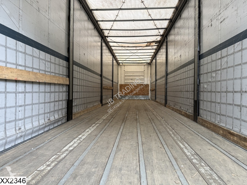 نصف مقطورة Fruehauf Tautliner Dhollandia
