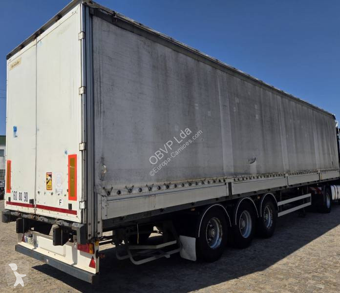 نصف مقطورة Fruehauf