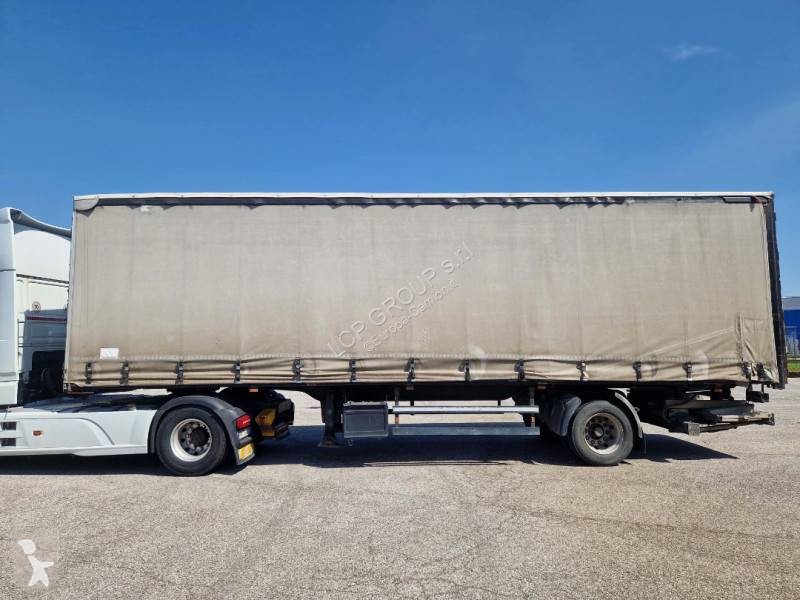 نصف مقطورة Schmitz Cargobull SK010