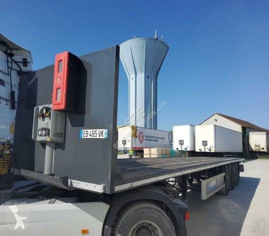 نصف مقطورة Fruehauf
