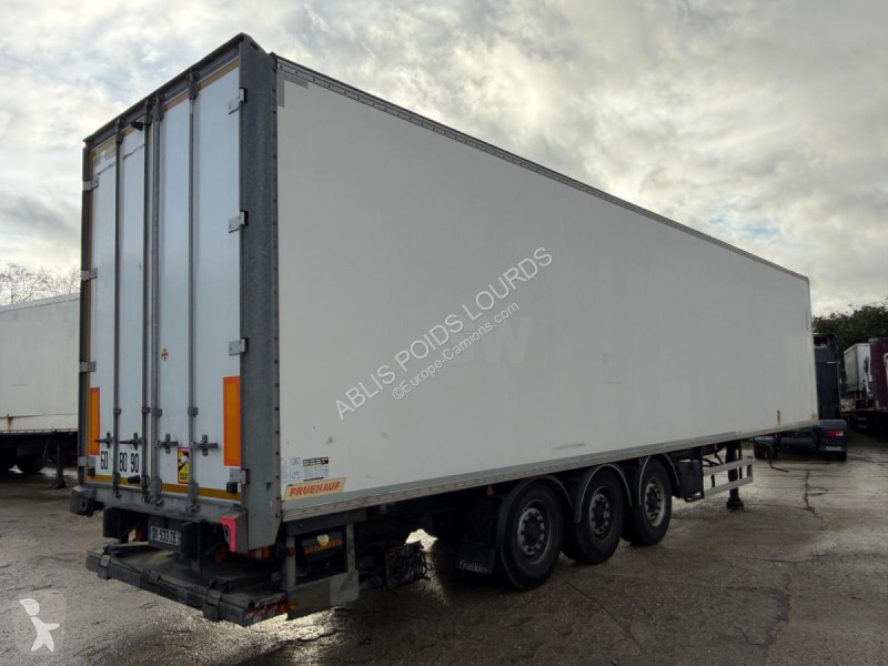 نصف مقطورة Fruehauf